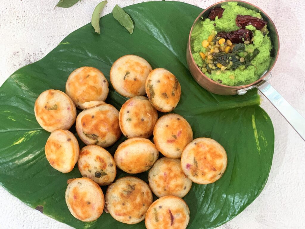 Paniyaram Recipe (Kuzhi Paniyaram)